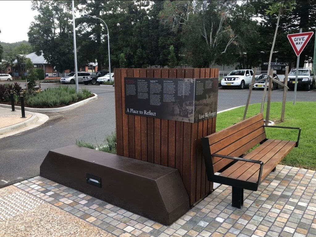 Photo Anodised Aluminium Sign Installed Near The Ocean
